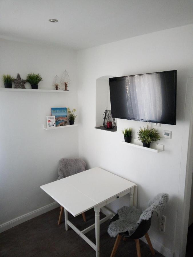 Gemuetliche 1 Zimmer Ferienwohnung 루드빅스부르크 외부 사진
